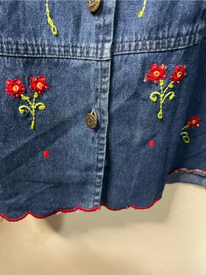 Jane Ashley Vintage Denim Red Floral Embroidered Button Down Plus Size Top thumbnail 5