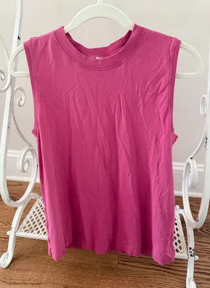 Lululemon Tank thumbnail 1