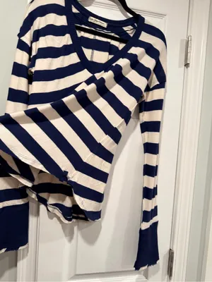 NWOT Free People We The Free Size XL Blue Cream Striped Thermal Knit V Neck Top thumbnail 3