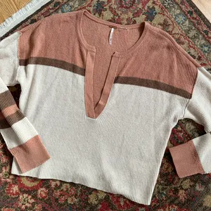 Free People NWOT  Sweater thumbnail 2