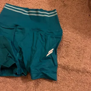 Doyoueven scrunch shorts xs‎ thumbnail 2