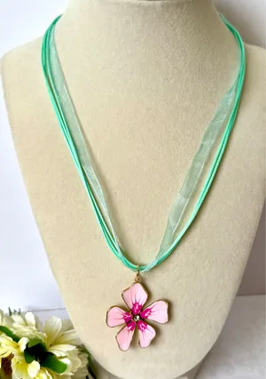 Pink Hawaiian Flower Necklace (947) thumbnail 1