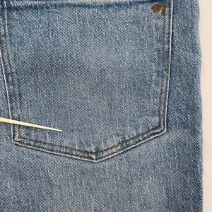 Madewell Cali Demi-Boot Blue Jeans Light Denim High Waisted Button Fly Size 29 thumbnail 14