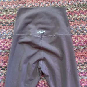 Lorna Jane Australia Chocolate Brown Crop Athletic Leggings thumbnail 4