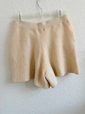 Chloé See by Chloe Cozy Ribbed Knit Wool Shorts in Beige Tan Cream S thumbnail 3
