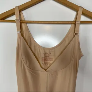 Assets Red Hot Label by Spanx Featherweight Firmers Open‎ Bust Body Slip Small thumbnail 3