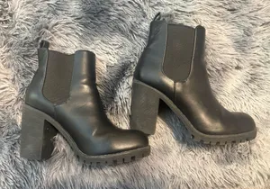 Amazon Black Booties thumbnail 1
