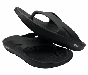 OOFOS Adults' OOriginal Recovery Black Flip‎ Flop Sandals Men’s 8 / Women’s 10 thumbnail 1
