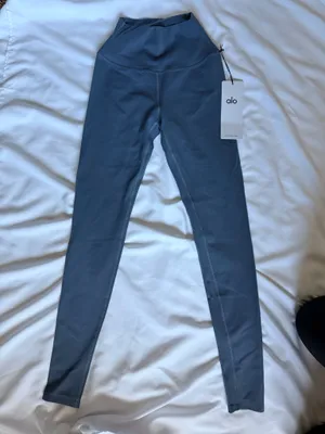 Alo soft sculpt legging NWT thumbnail 1