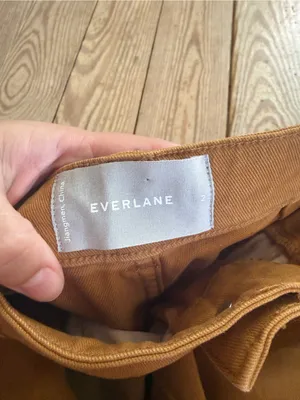 Everlane Utility Arc Pant in Ochre size 2 thumbnail 3