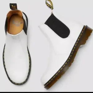 Dr. Martens‎ 2976 Rewire thumbnail 1