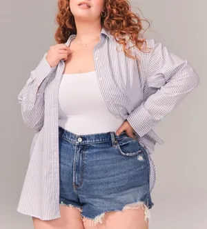 Abercrombie ✨ High Rise Mom Shorts✨ thumbnail 1