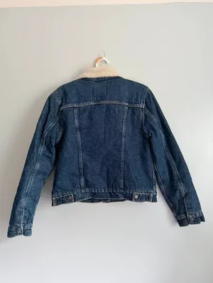 Levi’s Original Sherpa Trucker Denim Jacket Women’s Small thumbnail 4