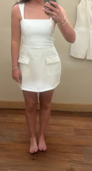 White dress  thumbnail 1