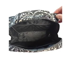 Vera Bradley Train Case Cosmetic‎ Makeup Bag Travel Organizer Black Paisley thumbnail 11