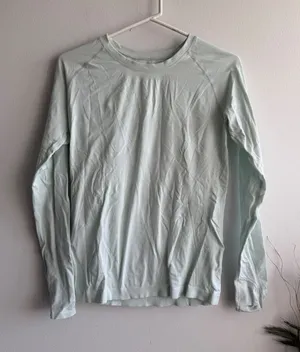 Athleta‎ Momentum Seamless Long Sleeve Top Mint Green Thumbholes Running Shirt thumbnail 1