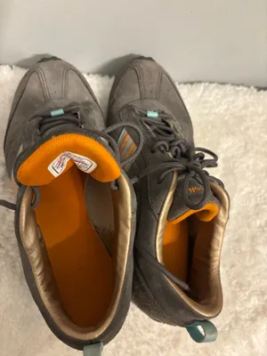 Unisex Reeboks casual or work boots Sz6.5 thumbnail 10