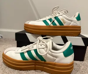 Adidas Women’s Sneakers thumbnail 1