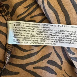 L Zara Women's Brown Tiger/Animal Print Stripes Button-Up Shirt Top Satin thumbnail 4