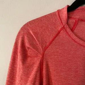 Lululemon Heathered Pink Long Sleeve Crewneck Shirt Athleisure Women's size 6 thumbnail 4