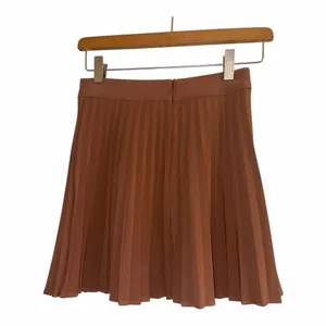 ✨Aritzia Sunday Best Tabby Pleated Sz 00 Skirt - Epicurean Brown✨ thumbnail 4