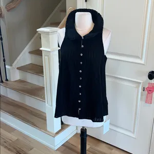 Black Cotton Sleeveless Flowy Button Up Blouse New thumbnail 2