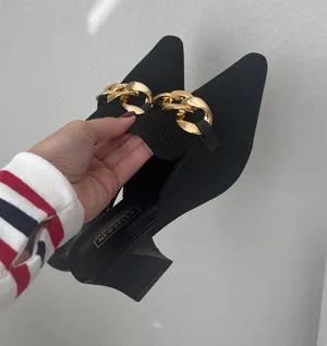 Newbella Mule Heels Size 7.5 thumbnail 2
