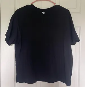 Old Navy Tshirt  thumbnail 1