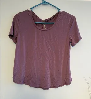 Lululemon Mauve Purple Twisted Open Back Short Sleeve Yoga Top 297 thumbnail 1