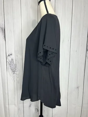 Ann Taylor Loft Black Scoop Neck Shirt Top Size Medium Embroidered Short Sleeve thumbnail 4