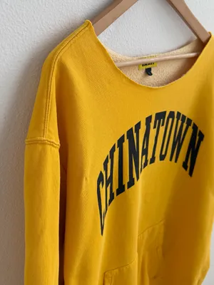 Market Studios Chinatown Yellow Off-the-Shoulder Graphic Sweatshirt Pullover Siz thumbnail 4