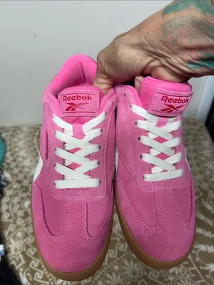 Reebok Women's Hot Pink Suede Sneakers with White Laces thumbnail 9