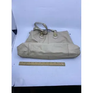 Coach Xl White Leather Shoulder Bag thumbnail 3