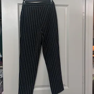 Nasty Gal NWT Pinstripe High Waist Tapered Pant thumbnail 5