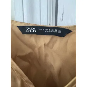 Zara Gold Satin Embroidered Camisole Top V-Neck Peplum Tank Small thumbnail 3