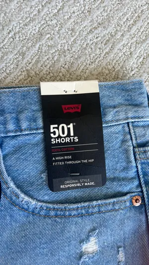 Levi’s 501 Shorts High-Rise thumbnail 3