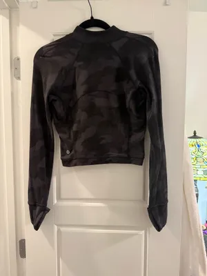 Lululemon Camo Cropped Half-Zip Rulu Running Black thumbnail 2
