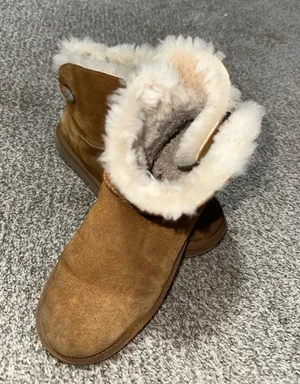 Koolaburra Brown Suede Winter Boots Size 8 thumbnail 1