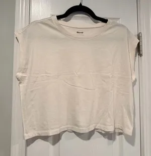 NWOT Madewell Size S Cream Softfade Cotton Sleeveless Crop Muscle Tee Shirt thumbnail 1