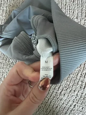 Nikki Font grey ribbed crop top Size M #croptop #activewear thumbnail 3