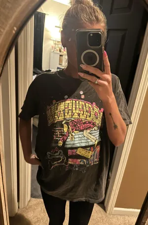 Forever 21 Graphic Death row  Tee thumbnail 1