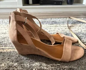 Arizona heels  thumbnail 1