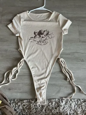 Bodysuit size m Size M thumbnail 1