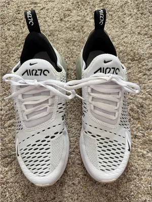 Women’s Nike Air Max 270 thumbnail 1