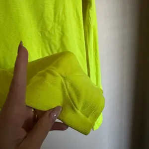 Lululemon Swiftly Tech Long Sleeve Shirt 2.0 *Race Length Sz 10 Highlight Yellow thumbnail 5