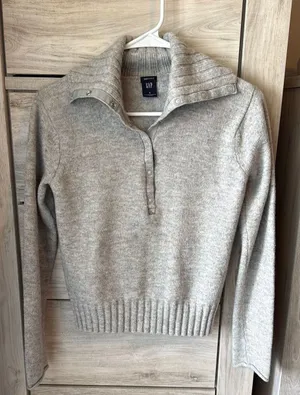 Gap Sweater Knit thumbnail 1