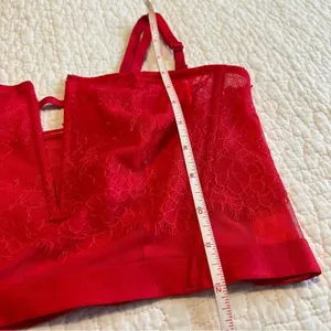 ✨ Victoria’s Secret Red Lace‎ Sexy Unlined Strapless Bra Large thumbnail 10