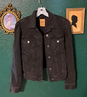 GAP WASHED BLACK CROPPED DENIM JACKET NWT SZ SMALL thumbnail 1