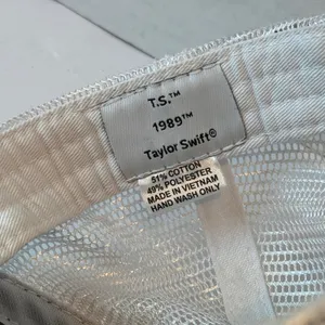 Taylor Swift 1989‎ Tour Trucker Hat OS Black White Excellent Mesh Snapback Cap thumbnail 4