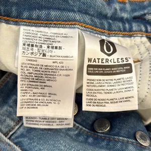 Levi’s Wedgie Jeans thumbnail 6